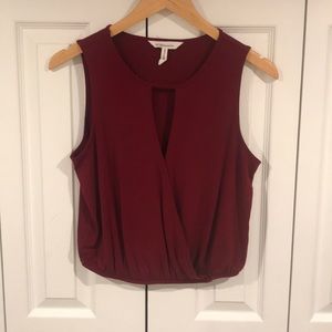 BCBG key hole waistline crop-worn once!